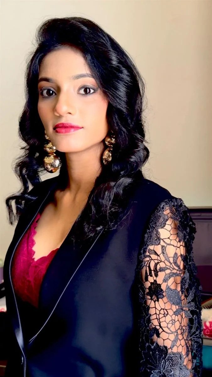 Editorial and party makeup look by Maheshwari Makeovers — Navi Mumbai