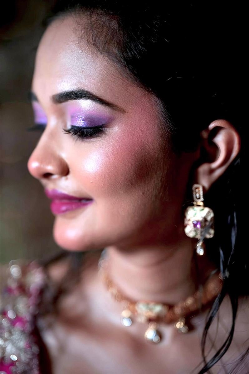 Sangeet purple-eye glam with pink lehenga — Mumbai